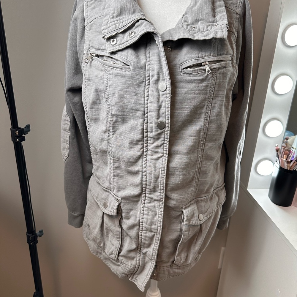 CoffeeShop New York Utility Jacket – Size 1X – Light Grey PreOwned